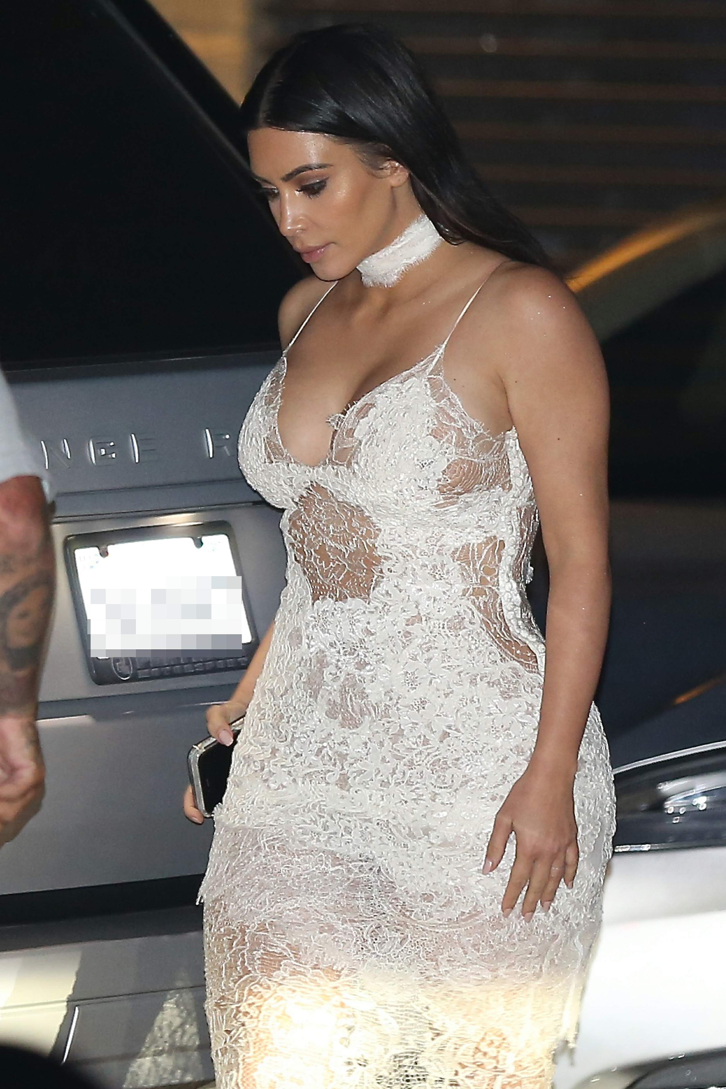 Access_Kardashian_02.jpg