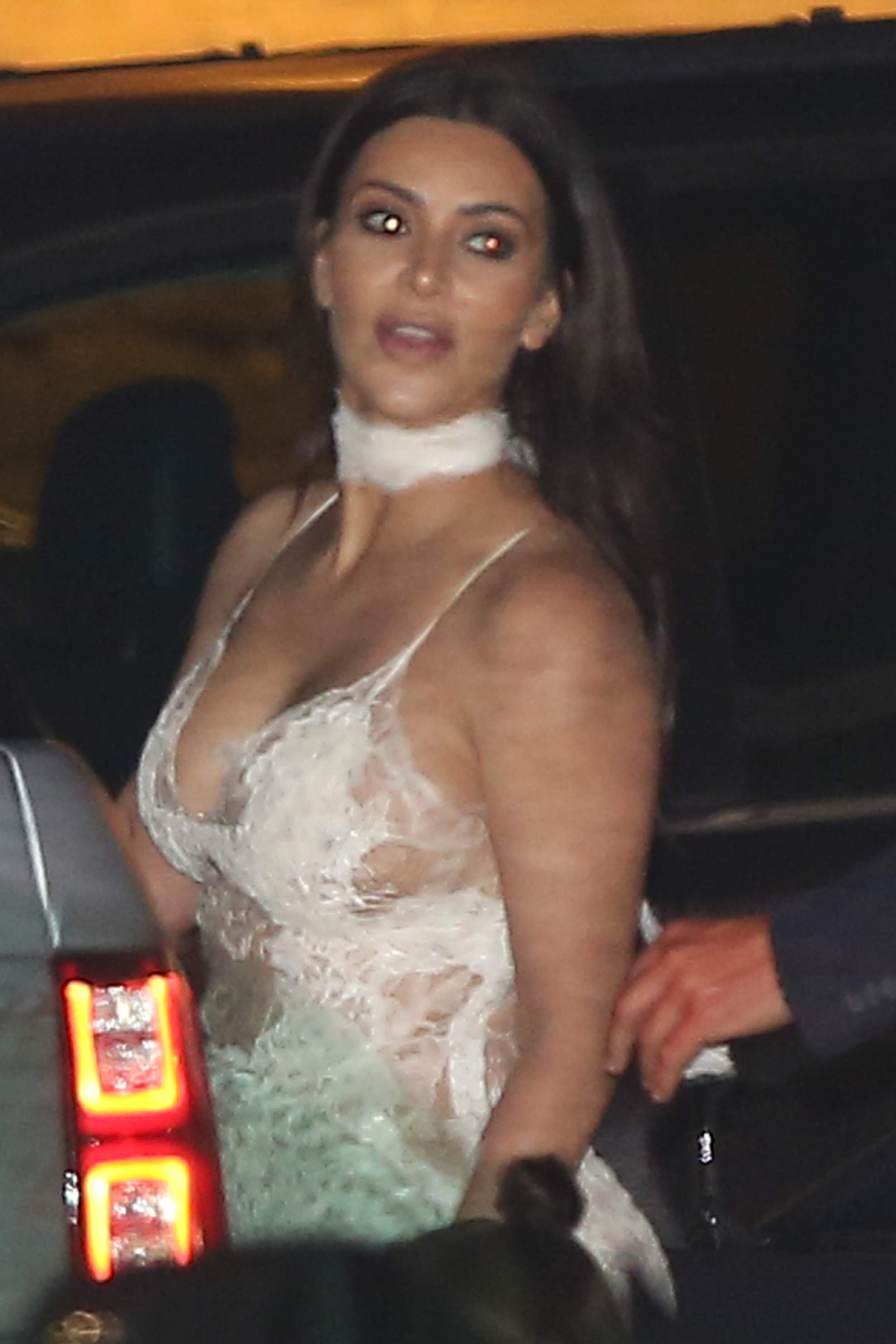 Access_Kardashian_05.jpg