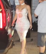 Access_Kardashian_03.jpg