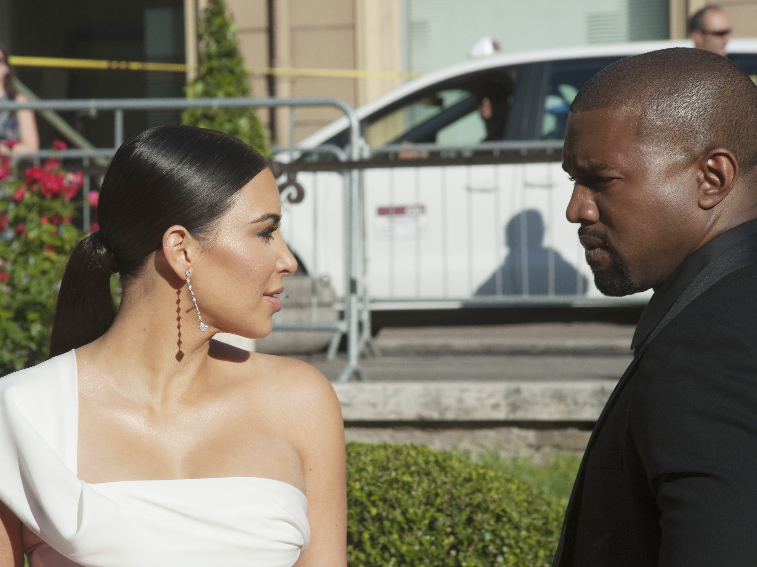 Access_Kardashian_08.jpg