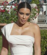 Access_Kardashian_09.jpg