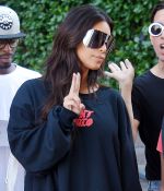 Access_Kardashian_09.jpeg