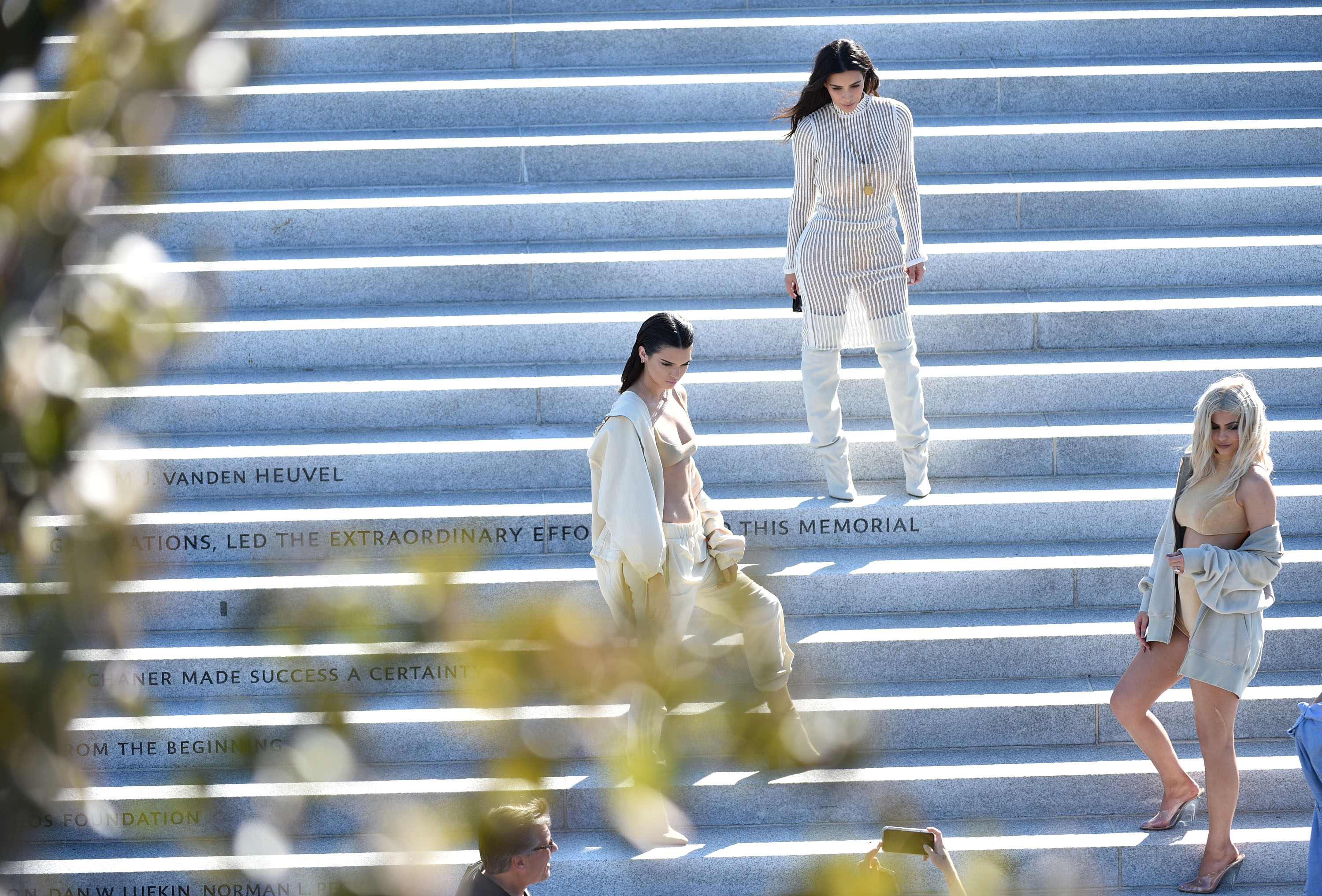 Access_Kardashian_02.jpg
