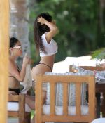 Access_Kardashian_09.jpg