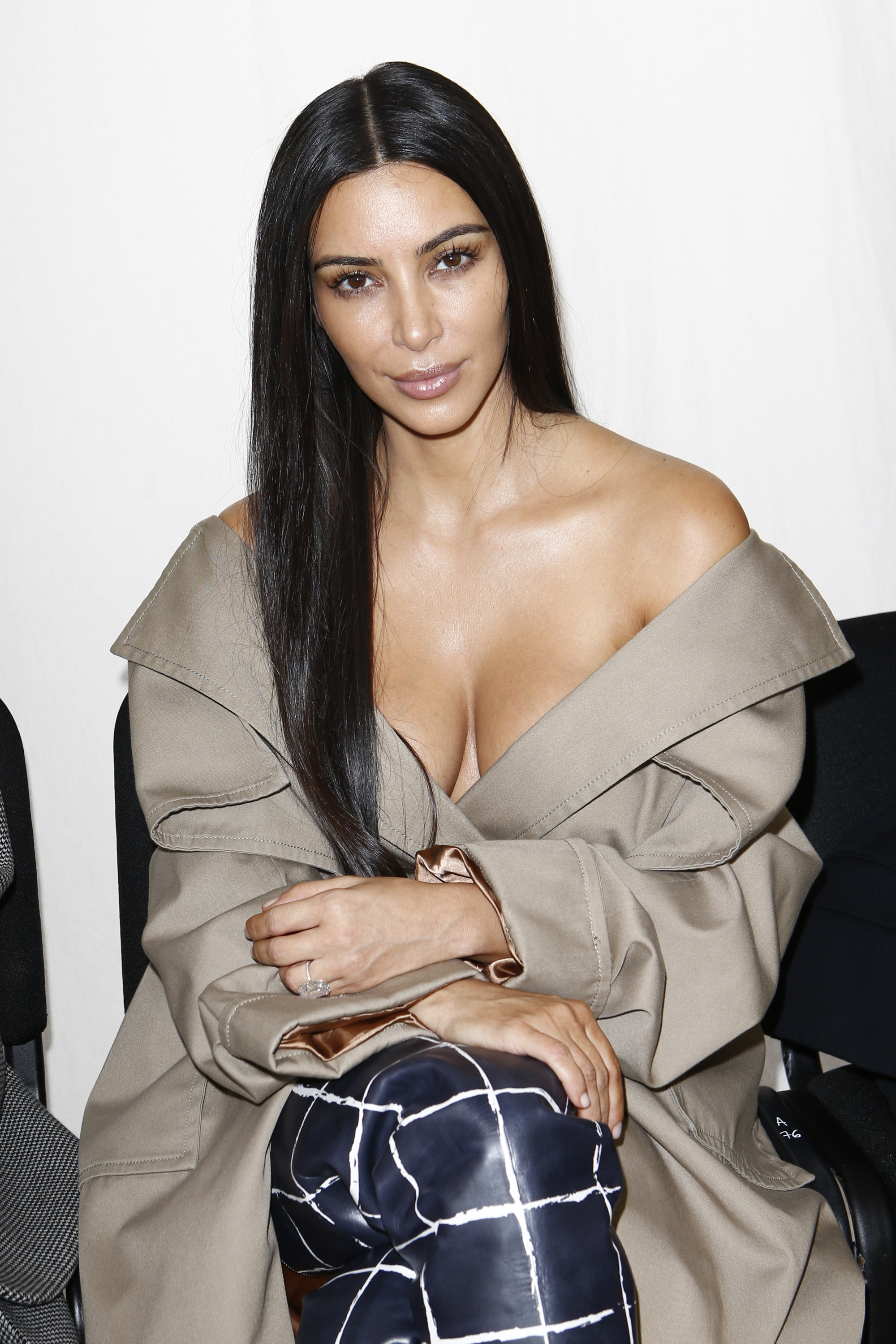 Access_Kardashian_02.jpg