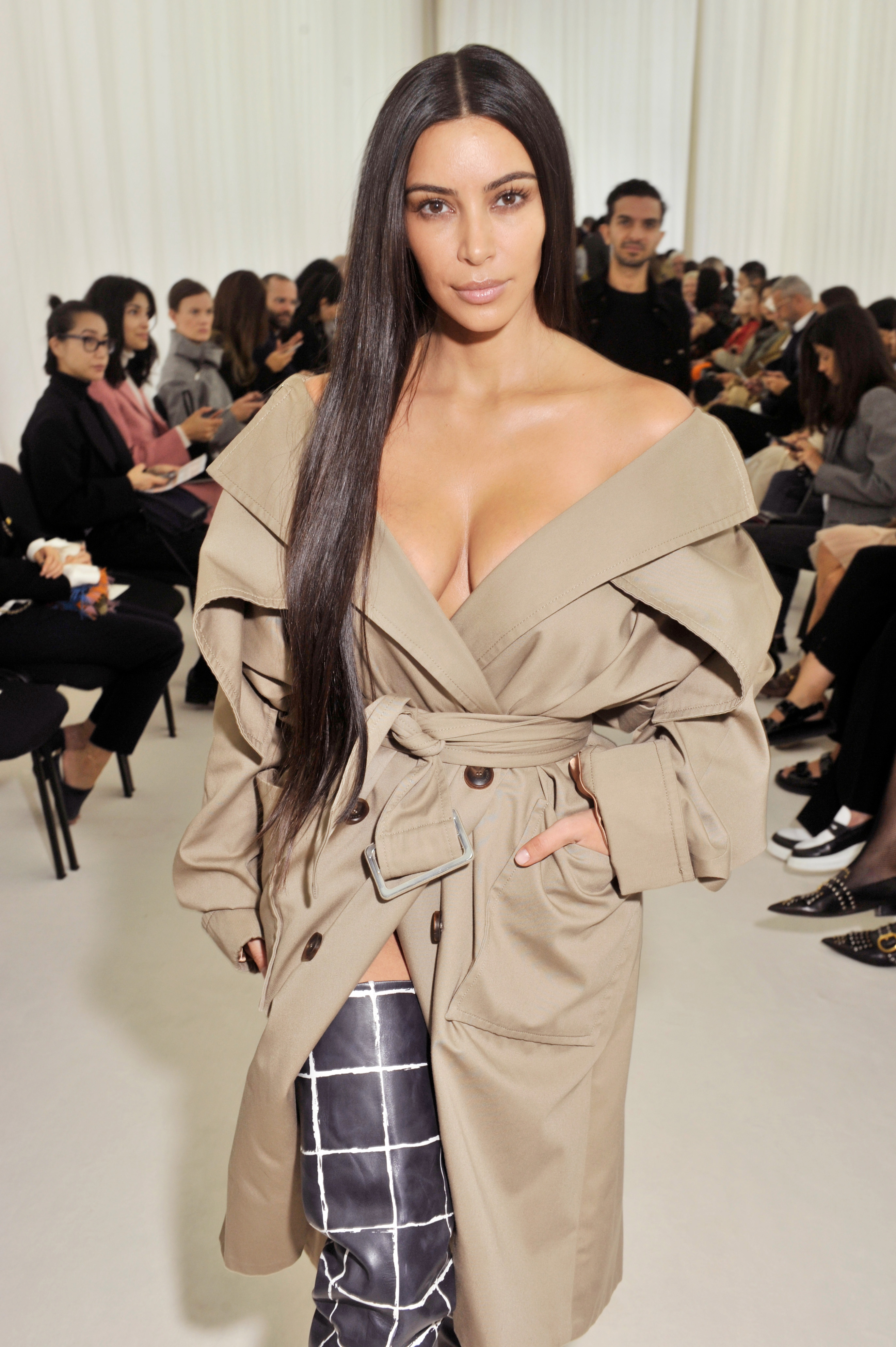 Access_Kardashian_03.jpg