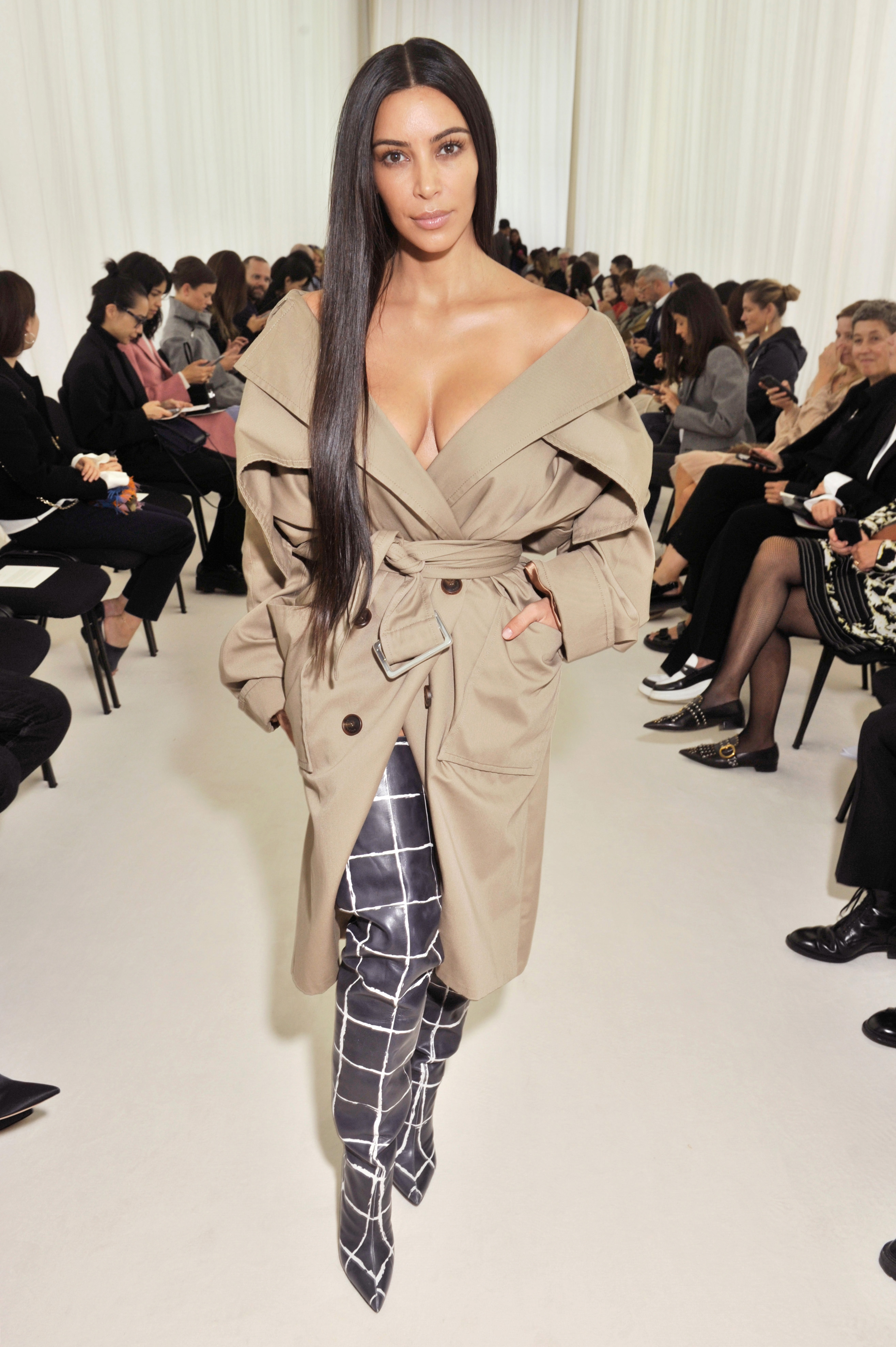 Access_Kardashian_04.jpg