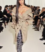 Access_Kardashian_04.jpg