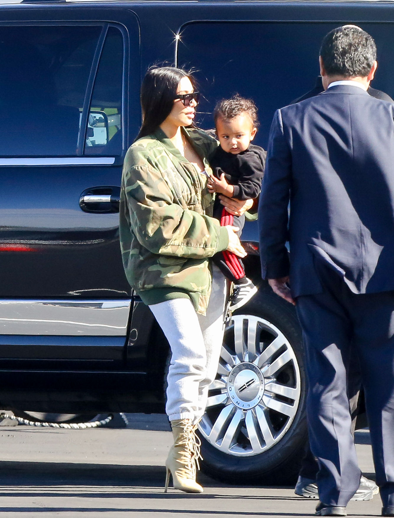 Access_Kardashian_05.jpg
