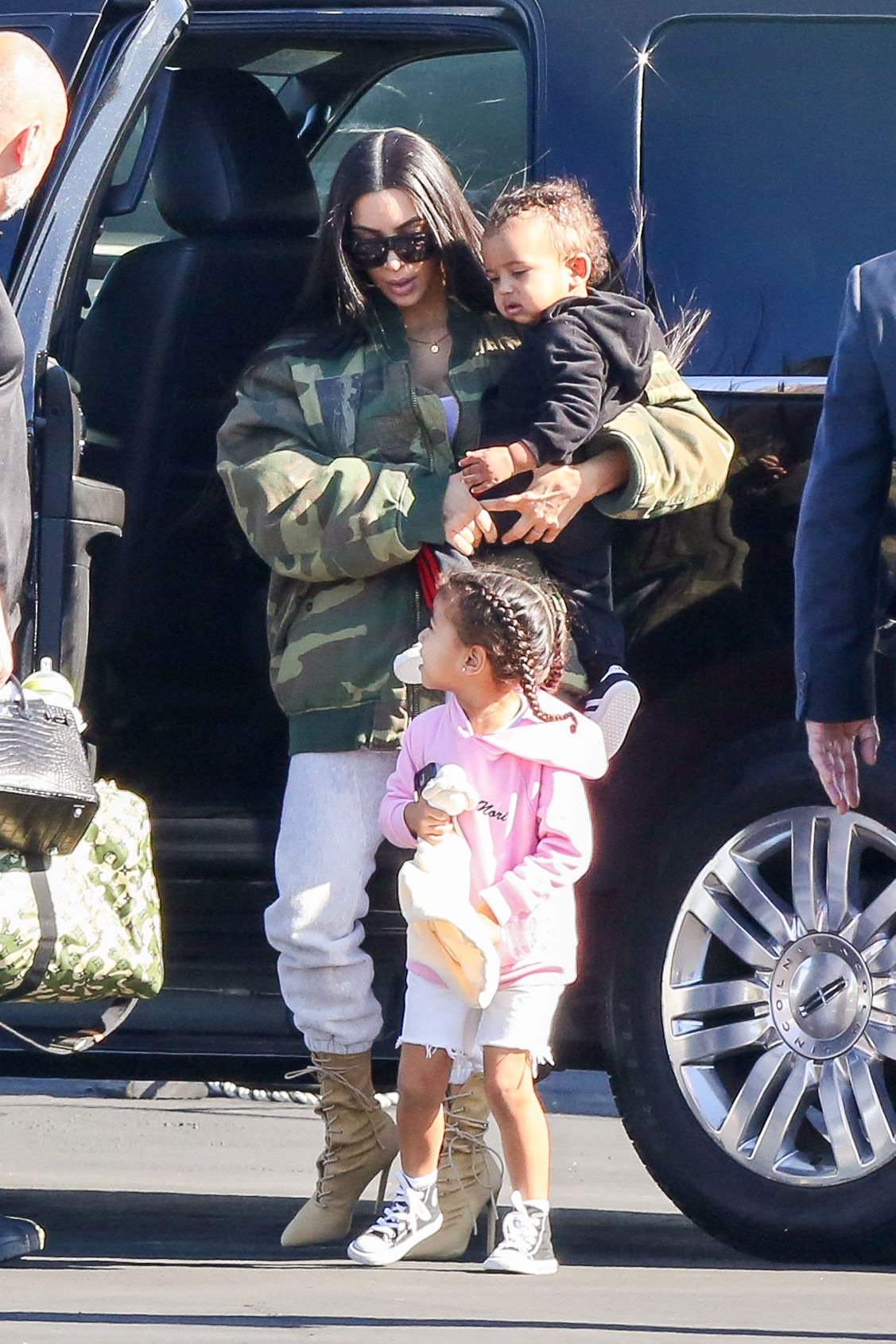 Access_Kardashian_07.jpg