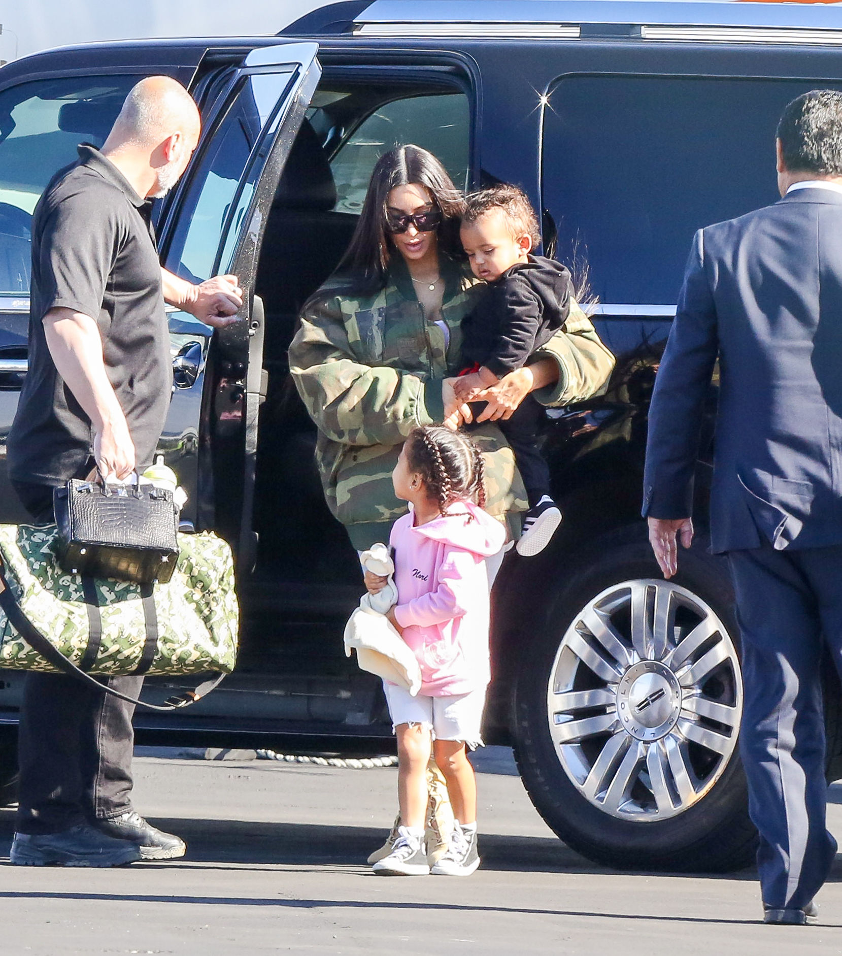 Access_Kardashian_08.jpg