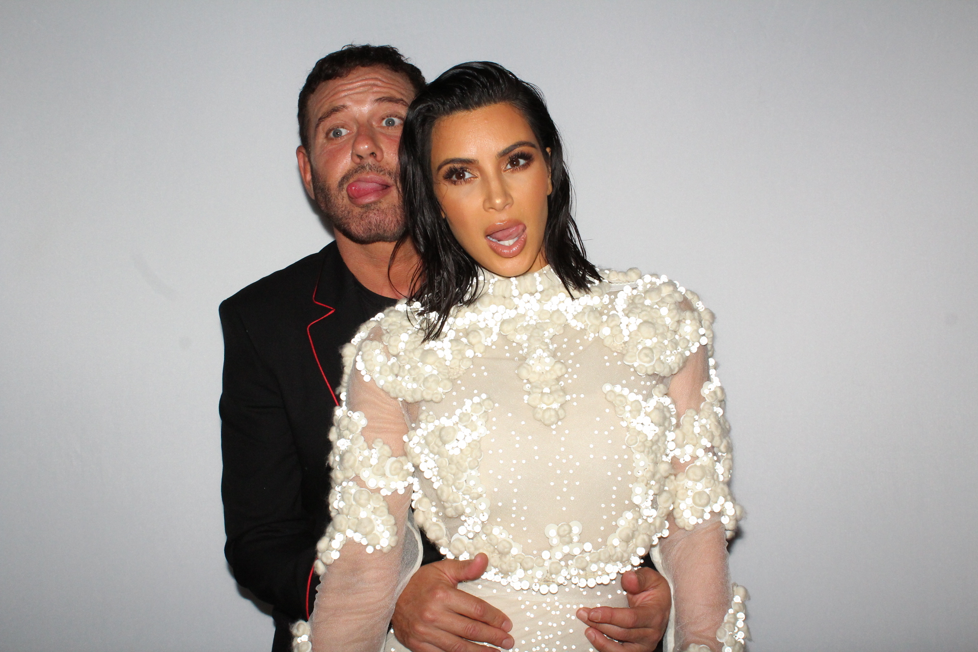 Access_Kardashian_02.jpg
