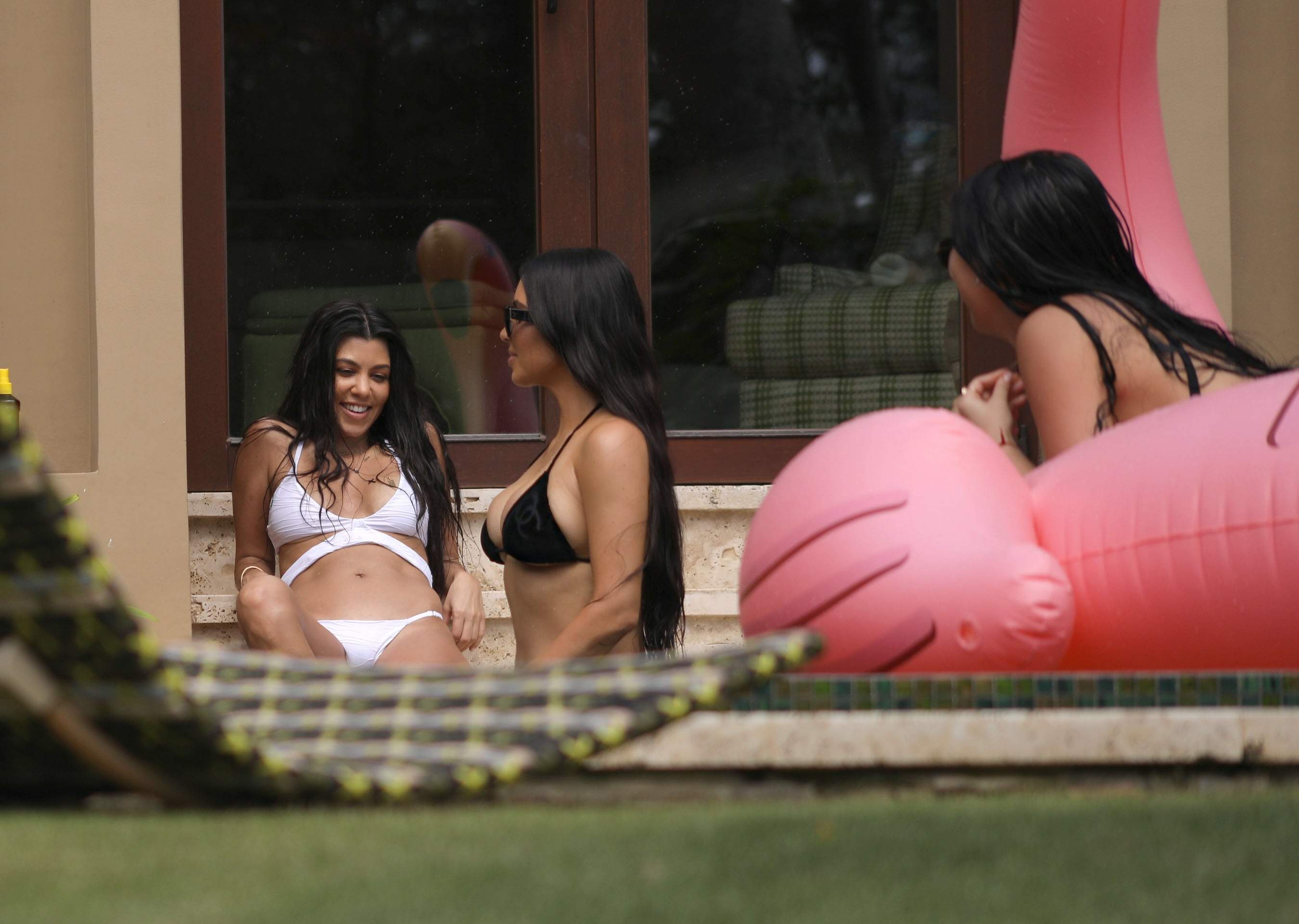 Access_Kardashian_07.jpg