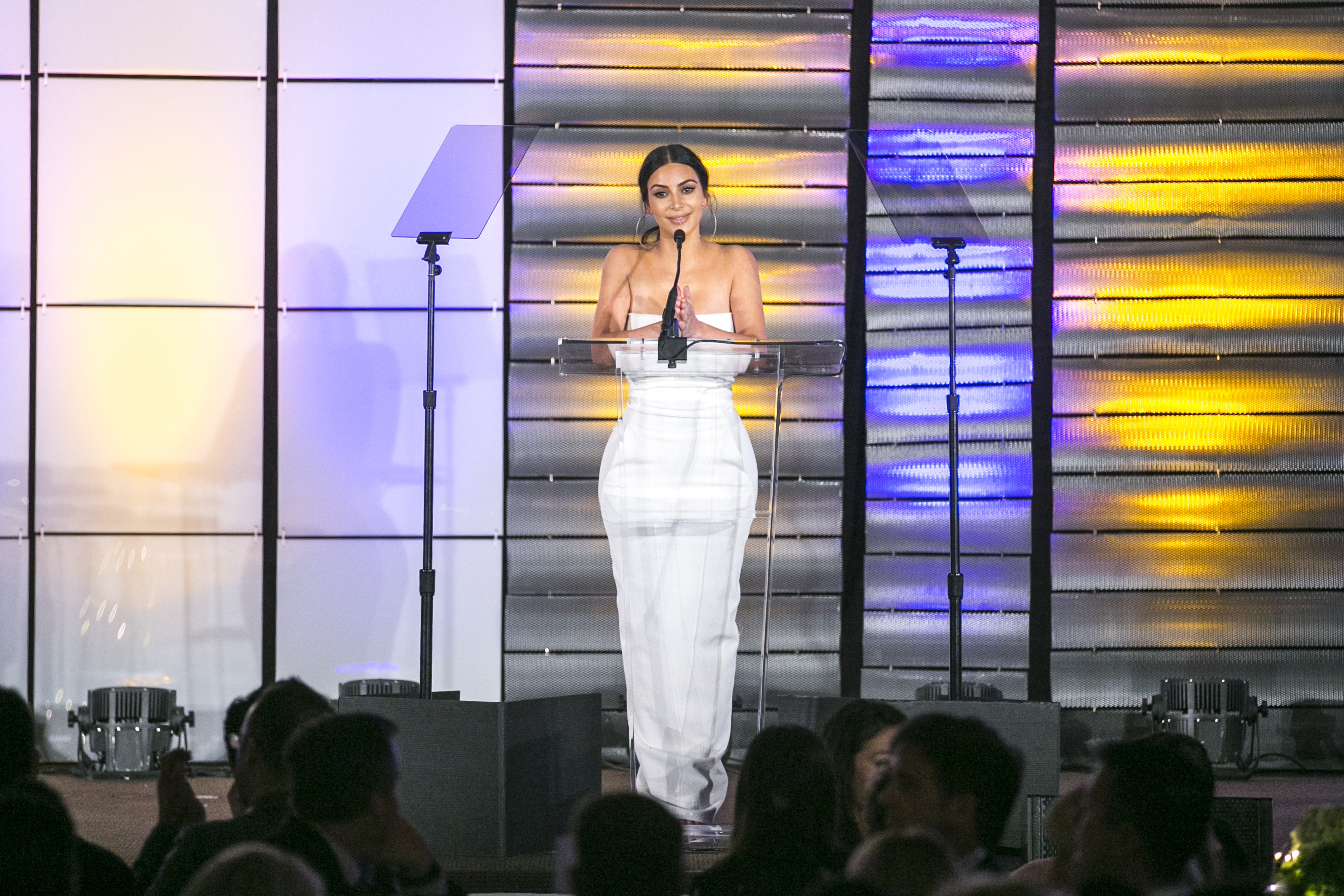 Access_Kardashian_04.jpg
