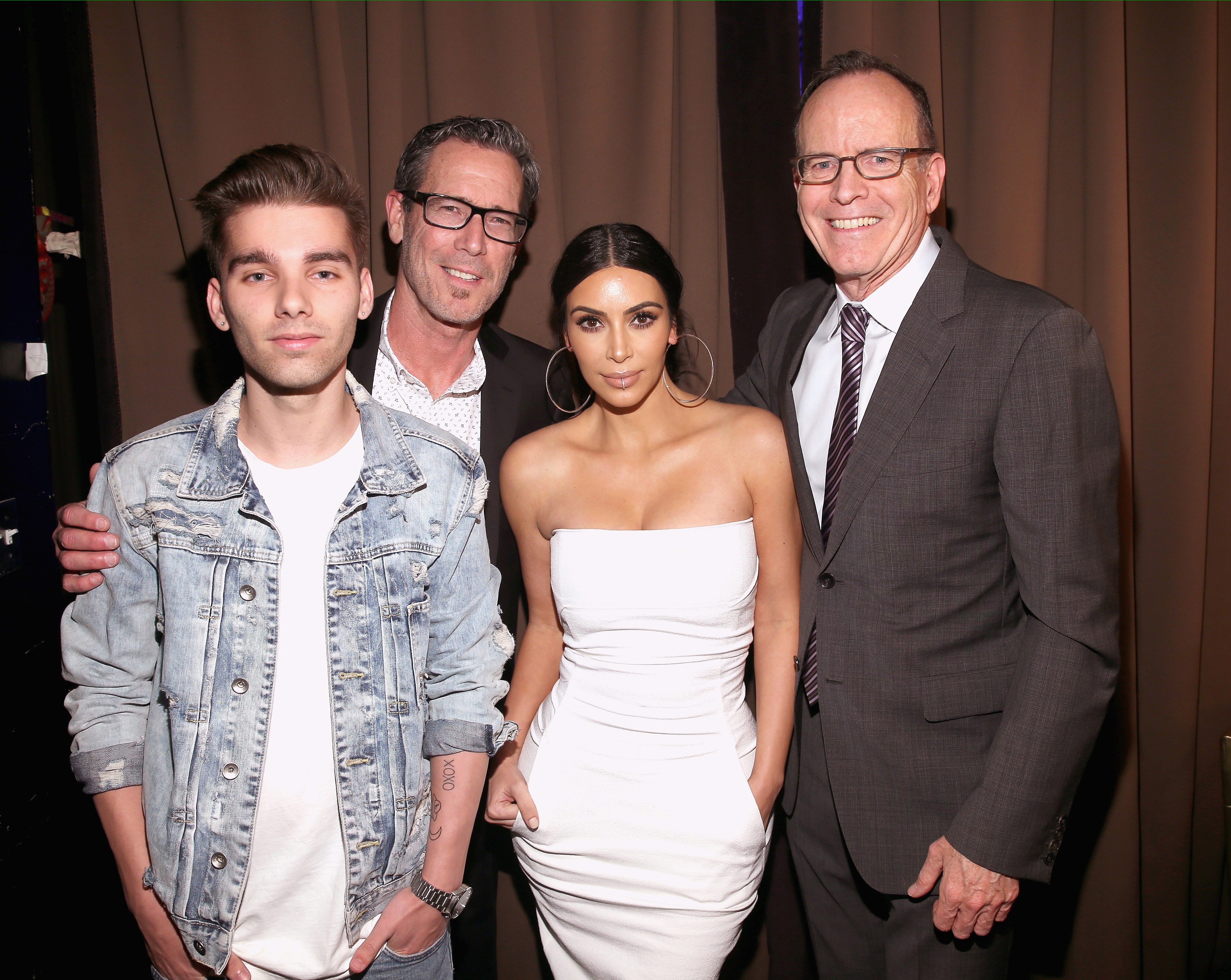 Access_Kardashian_02.jpg
