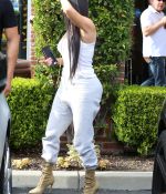 Access_Kardashian_011.jpg