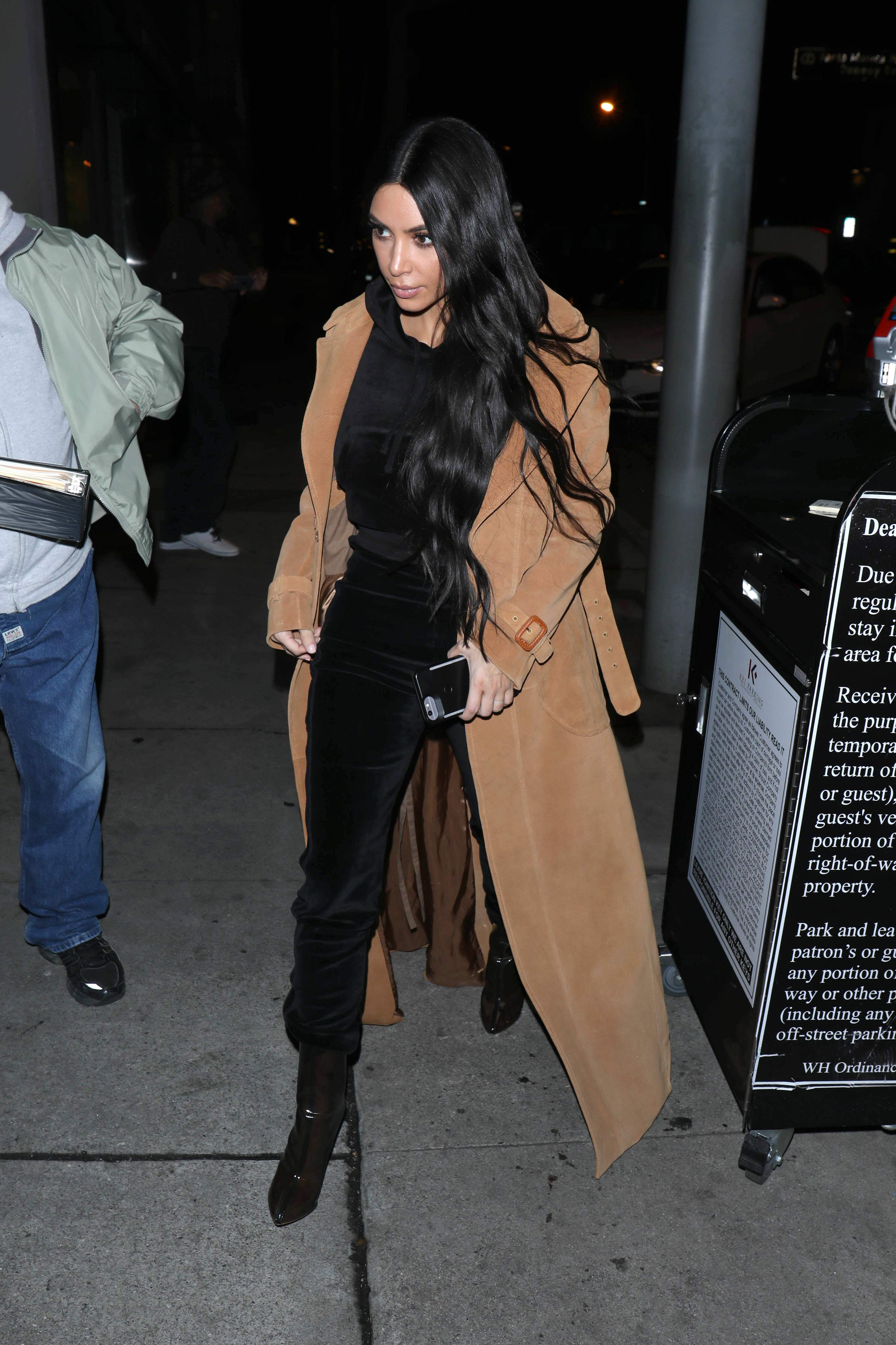 Access_Kardashian_03.jpg