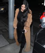 Access_Kardashian_09.jpg