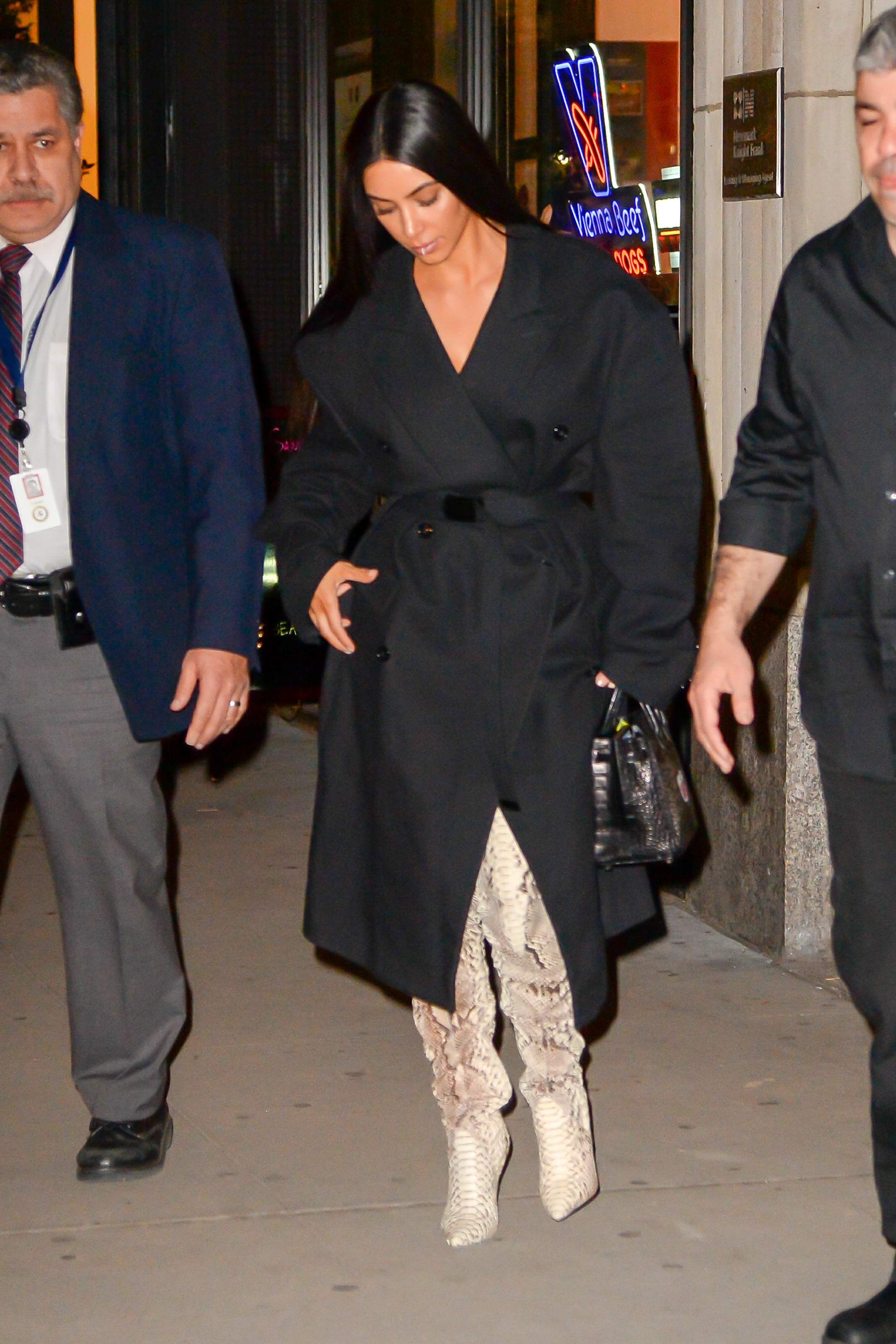 Access_Kardashian_03.jpg