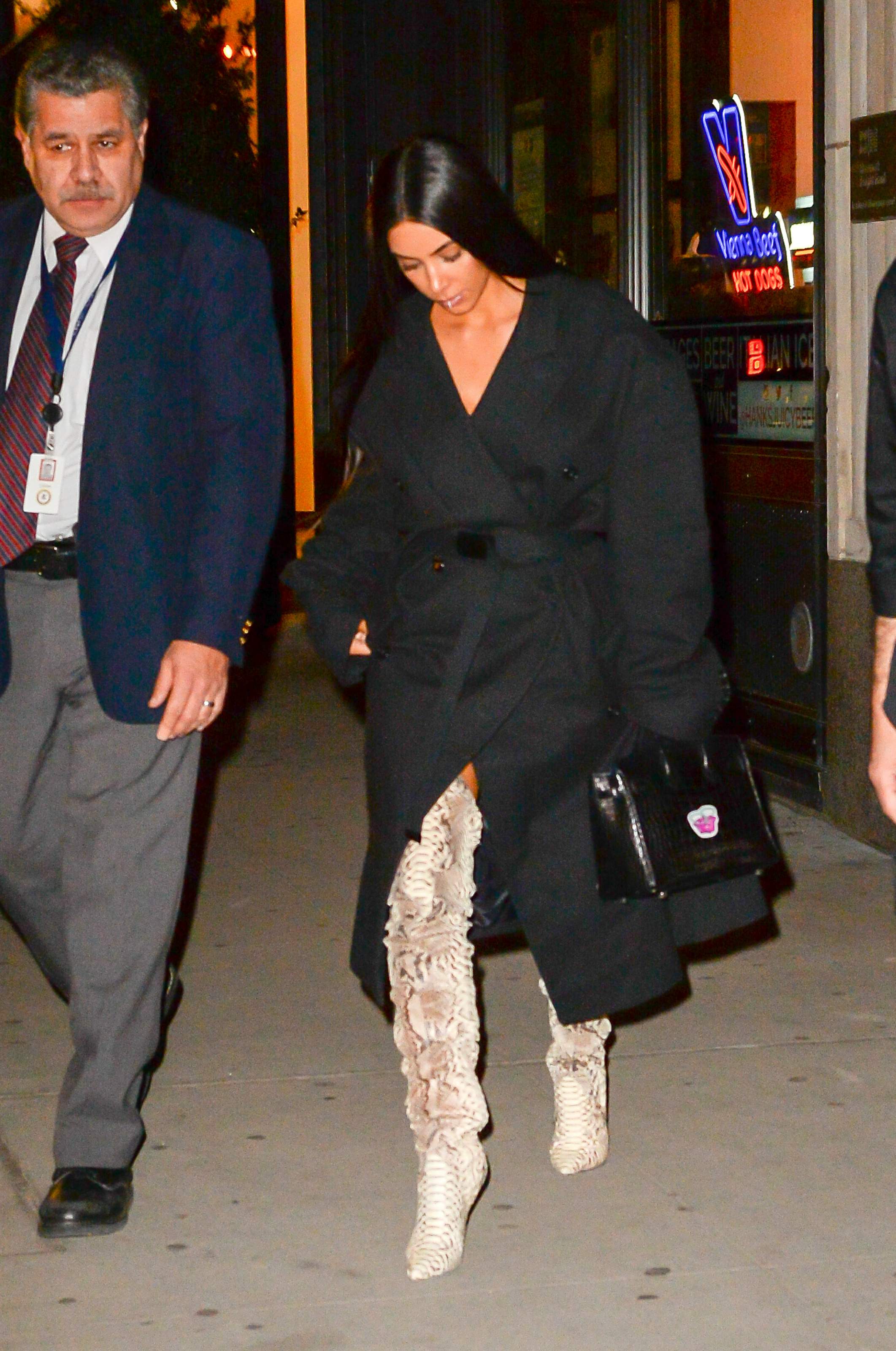 Access_Kardashian_09.jpg