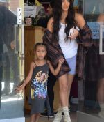 Access_Kardashian_01.jpg