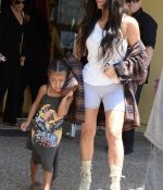 Access_Kardashian_06.jpg