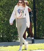 Access_Kardashian096.jpg