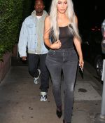 Access_Kardashian_09.jpg
