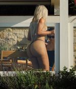 Access_Kardashian_07.jpg