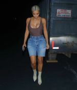 Access_Kardashian_02.jpg
