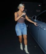 Access_Kardashian_06.jpg