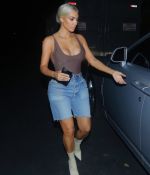 Access_Kardashian_07.jpg