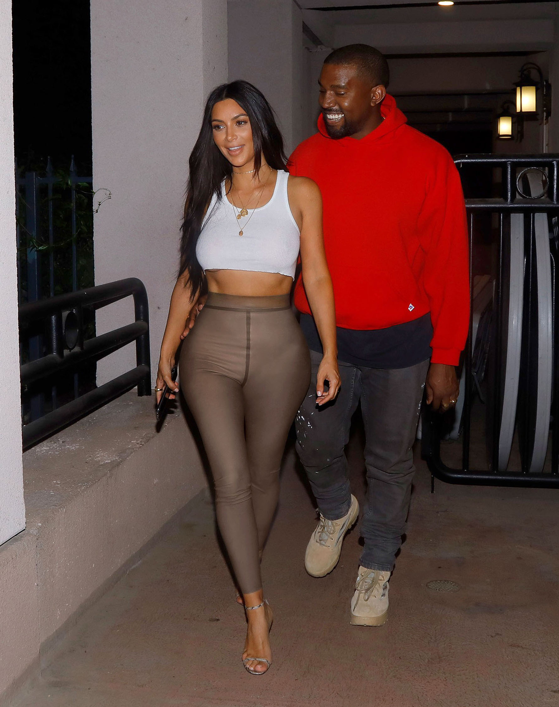 Access_Kardashian_01.jpg
