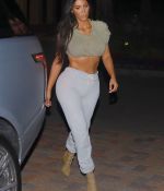 Access_Kardashian_09.jpg