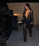 Access_Kardashian_03.jpg