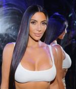Access_Kardashian_02.jpg