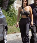 Access_Kardashian_01.jpg