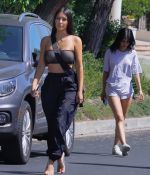Access_Kardashian_05.jpg