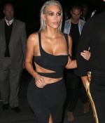 Access_Kardashian_03.jpg