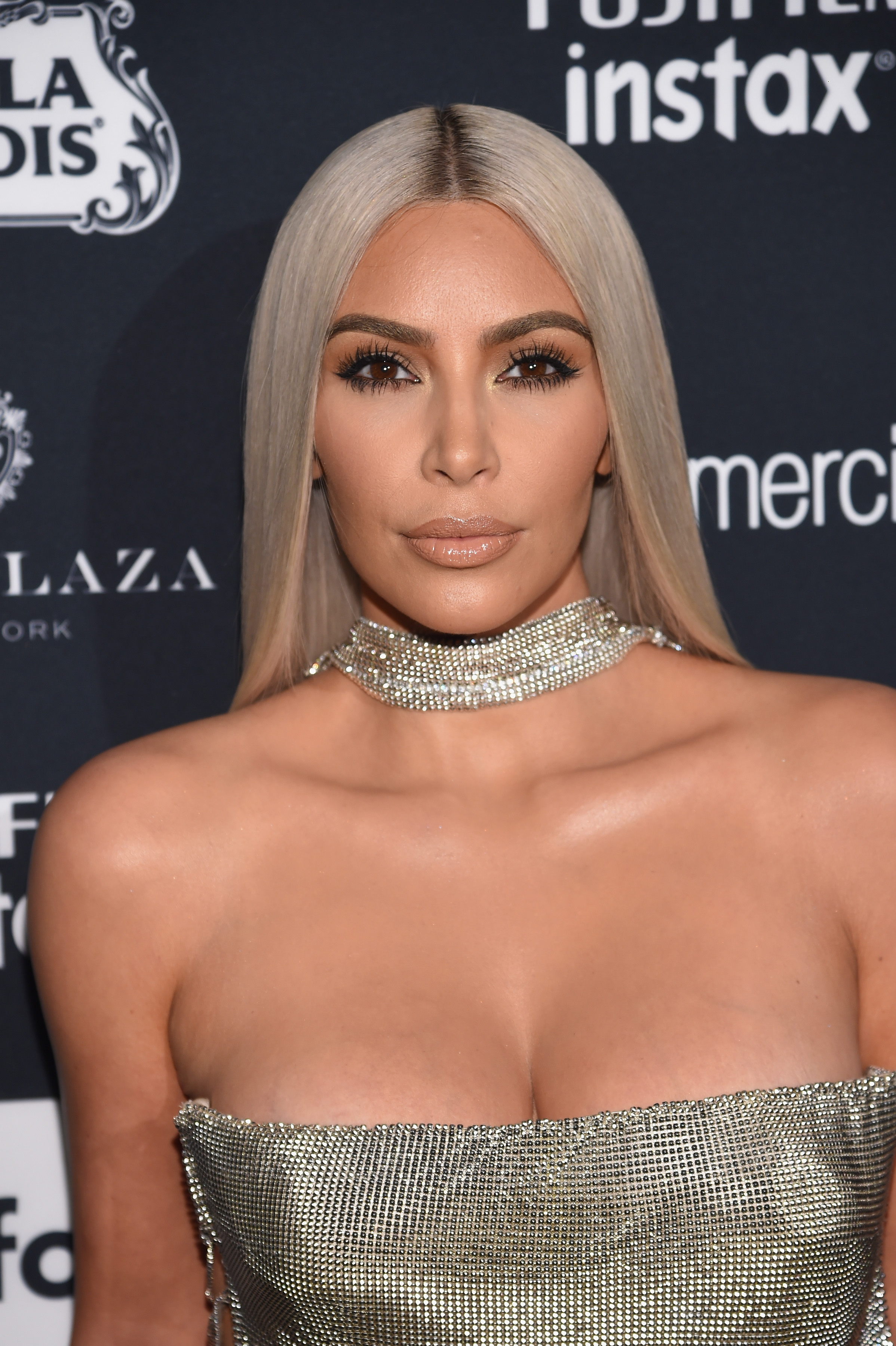 Access_Kardashian_05.jpg
