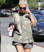Access_Kardashian_01.jpg