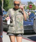 Access_Kardashian_03.jpg