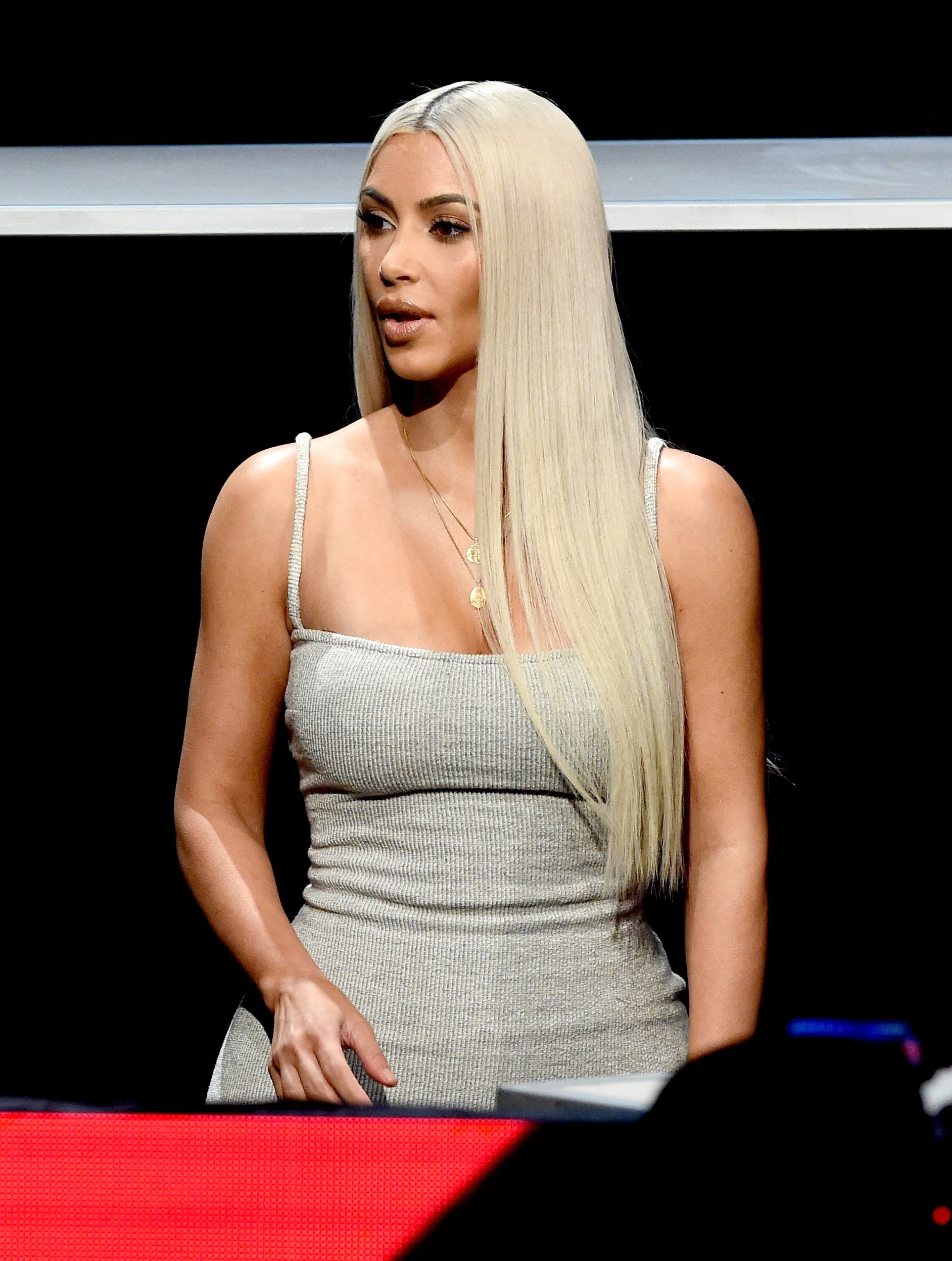 Access_Kardashian_05.jpg