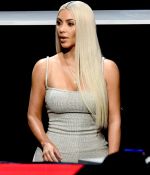 Access_Kardashian_05.jpg
