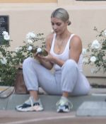 Access_Kardashian_05.jpg