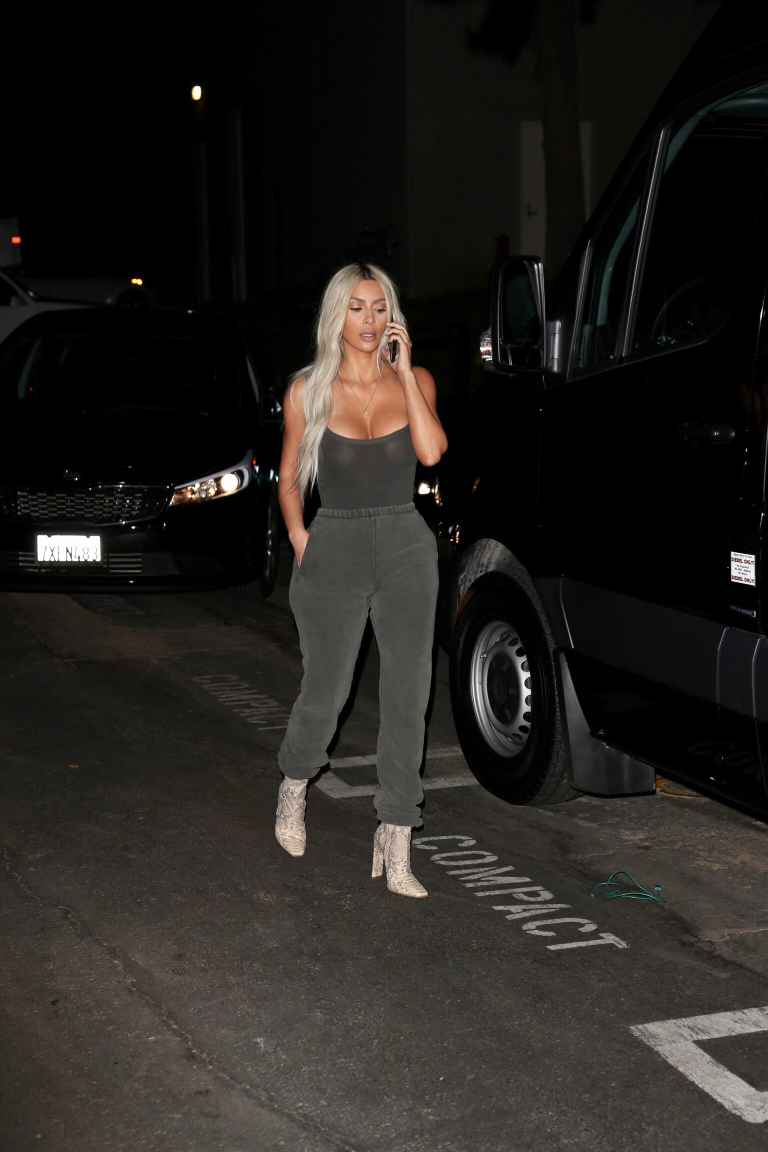 Access_Kardashian_08.jpg