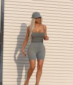 Access_Kardashian_01.jpg