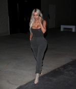 Access_Kardashian_09.jpg