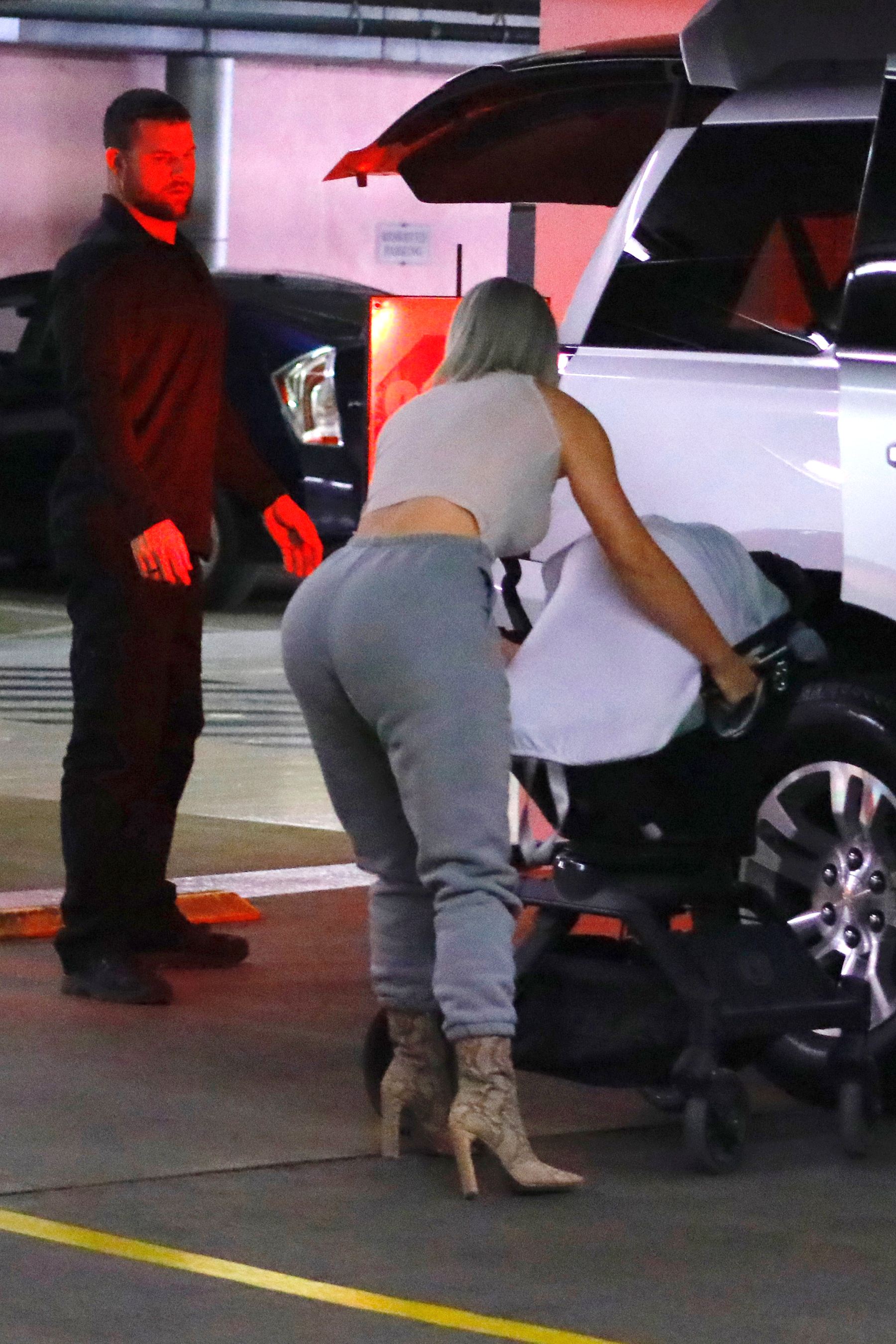 Access_Kardashian_02.jpg