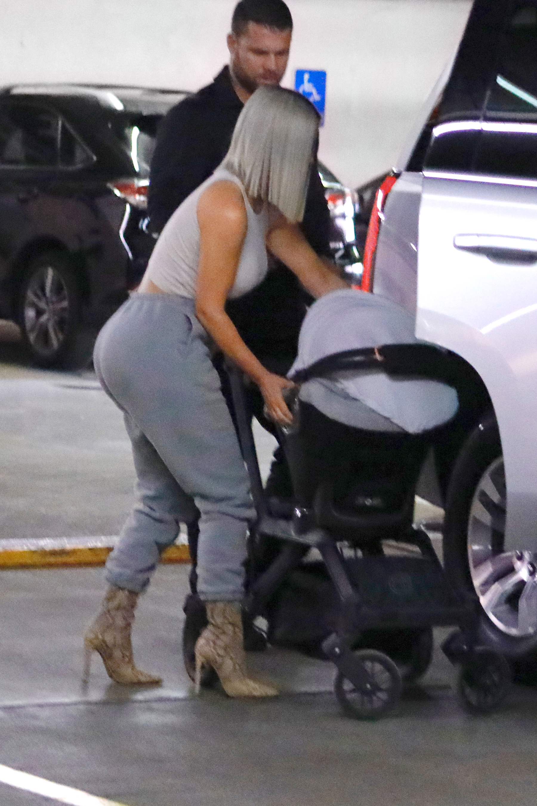 Access_Kardashian_04.jpg